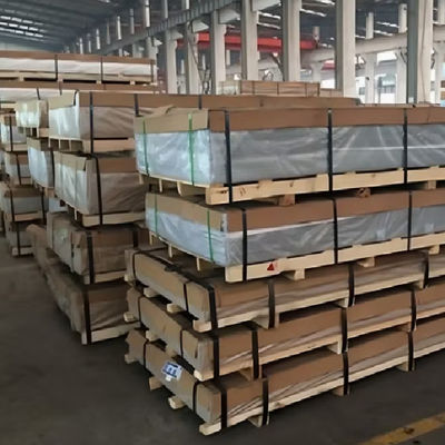 3003 H14 แผ่นอลูมิเนียมแผ่นเรียบกึ่งเงา ASTM B209 Fuel Tanks Chemical Handling