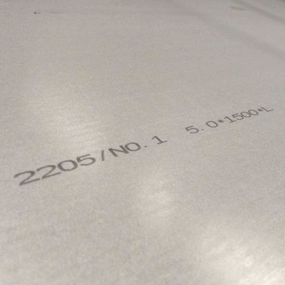 ASTM A790 2205 พล็อตสแตนเลส 1000-8000mm ความยาวความต้านทาน
