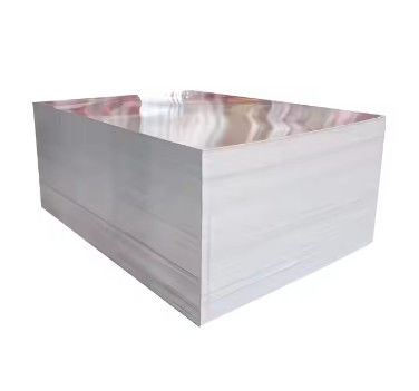 แผ่นแผ่นอลูมิเนียมเงิน 500-6000 มม ความยาว เทคโนโลยีการแปรรูปหมุนร้อน